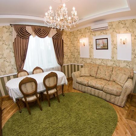 Hotel Vesta Брест Екстериор снимка