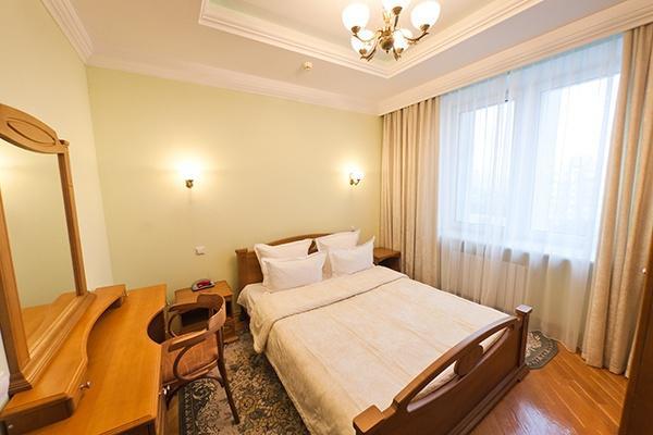 Hotel Vesta Брест Екстериор снимка